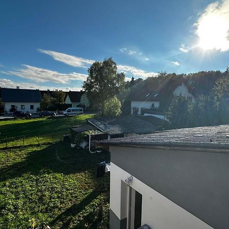 Ferienwohnung Einfamilienhaus In Ruhiger Lage St. Pölten Exterior foto