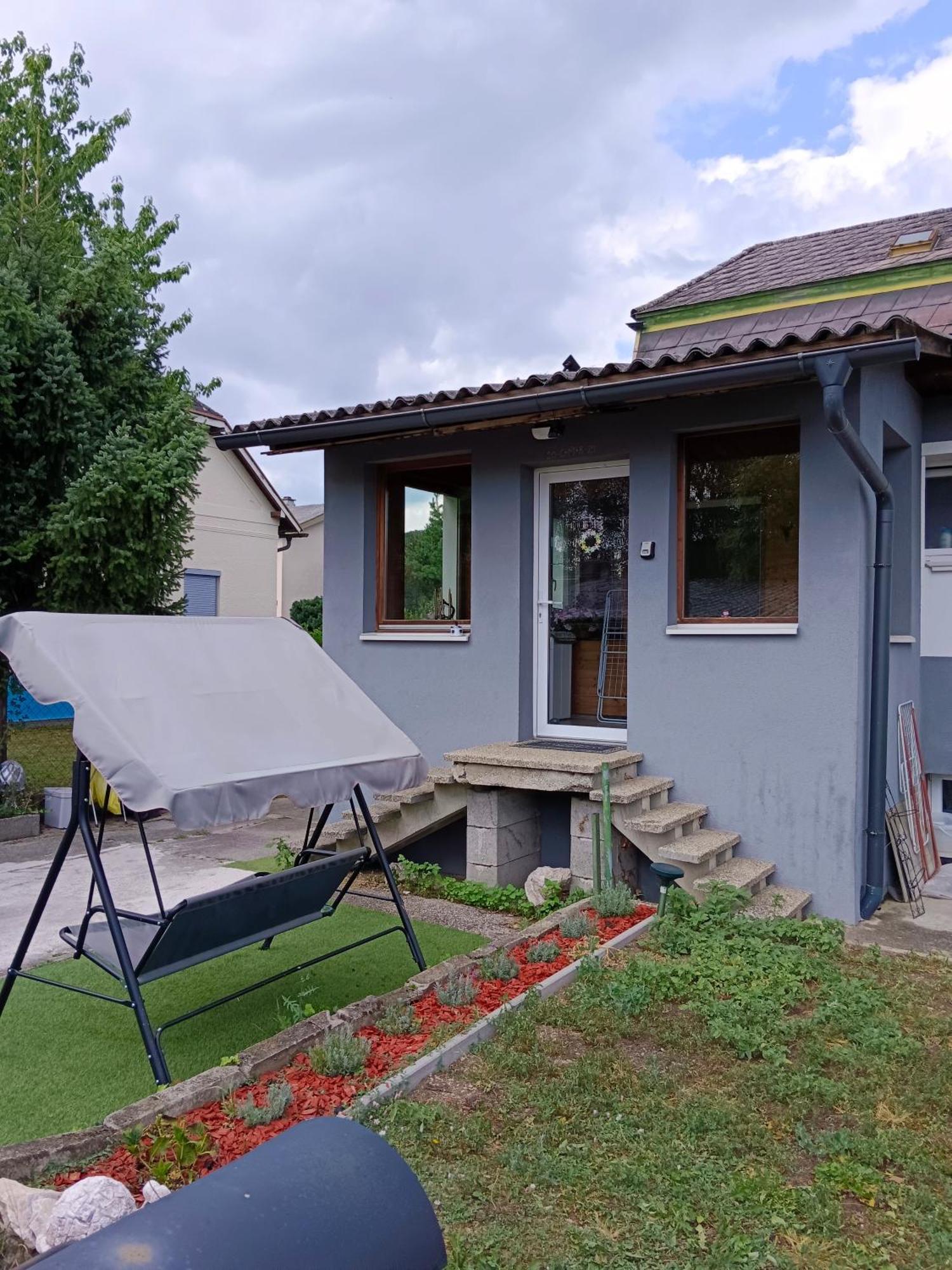 Ferienwohnung Einfamilienhaus In Ruhiger Lage St. Pölten Exterior foto